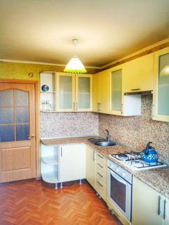 Сдам 1-комнатную квартиру, 40 м кв., 3/9 эт.  Армавир