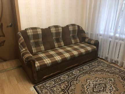 Продам хороший диван  Армавир