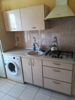 Сдам 1-комнатную квартиру, 31 м кв., 1/5 эт.  - купить на сайте объявлений Армавир онлайн
