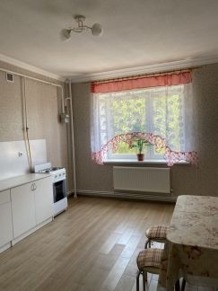 Сдам 1-комнатную квартиру, 45 м кв., 3/6 эт.  - купить на сайте объявлений Армавир онлайн