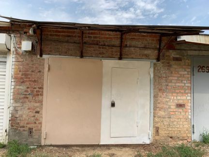 Продам гараж, 30 м кв.  Армавир