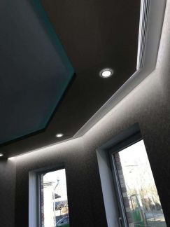 Натяжные потолки-уровни-подсветки.Люстры в подарок  Армавир